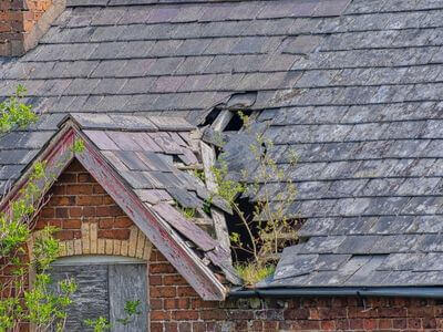 Professional commercial flood cleanup services in Pontiac - water damage restoration service